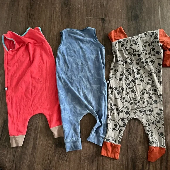Lot of 3 “RAGS” brand rompers - Picture 3 of 3